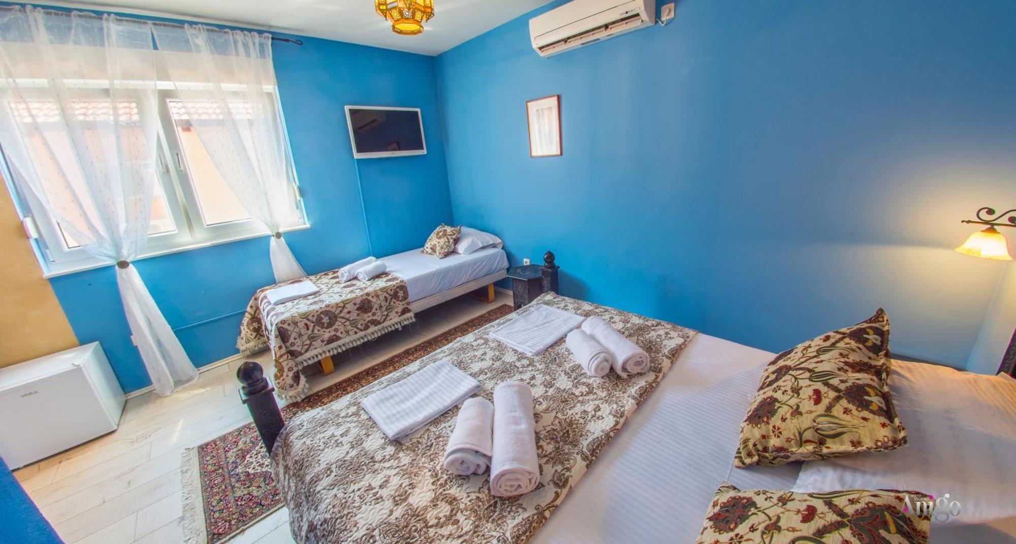 Apartments And Rooms Villa Sulejman Mostar Bagian luar foto