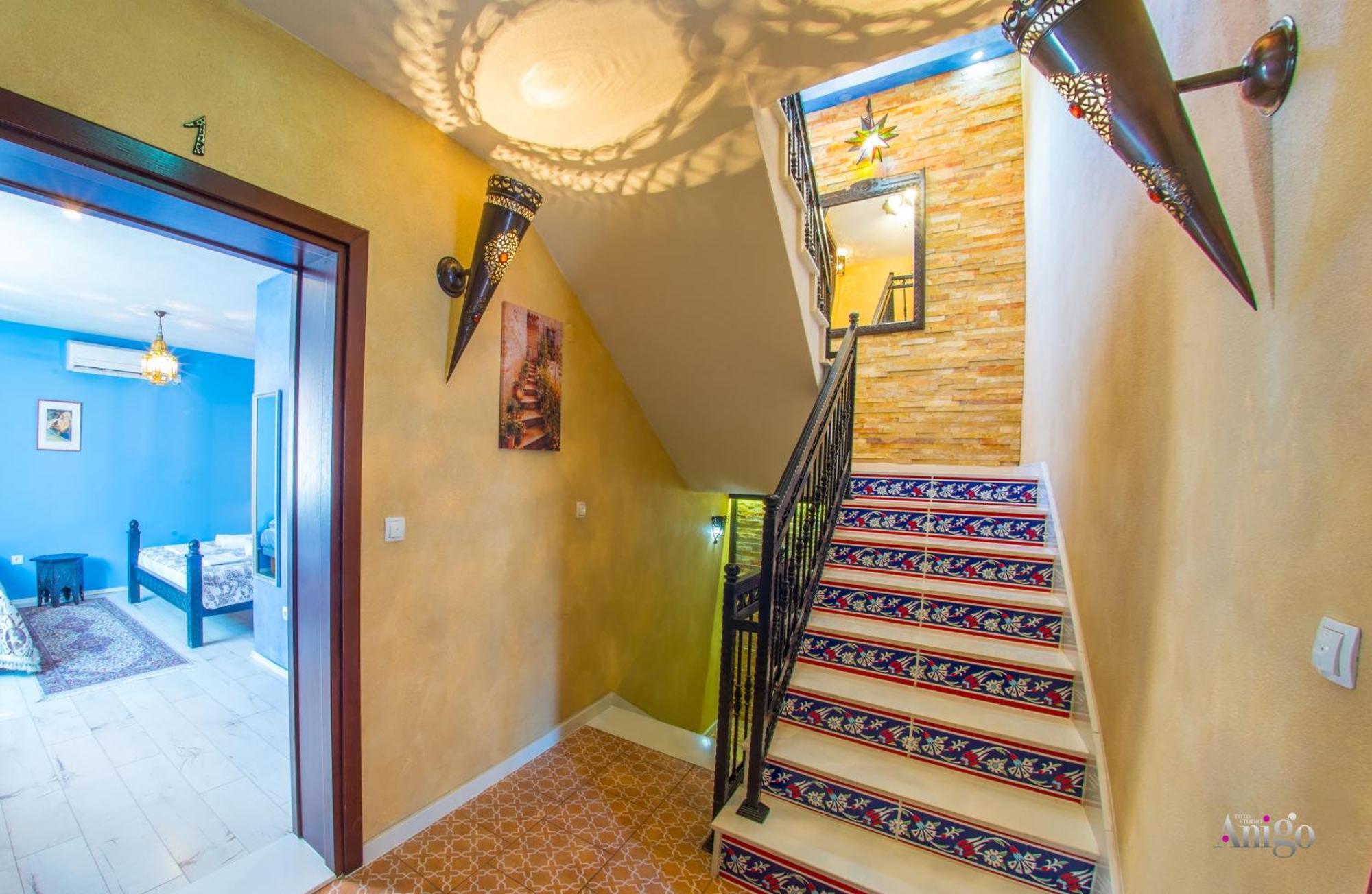 Apartments And Rooms Villa Sulejman Mostar Bagian luar foto