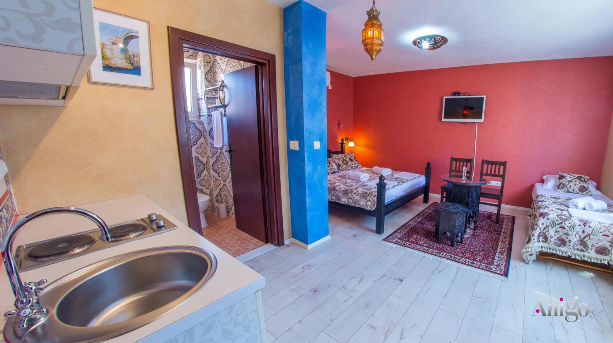 Apartments And Rooms Villa Sulejman Mostar Bagian luar foto