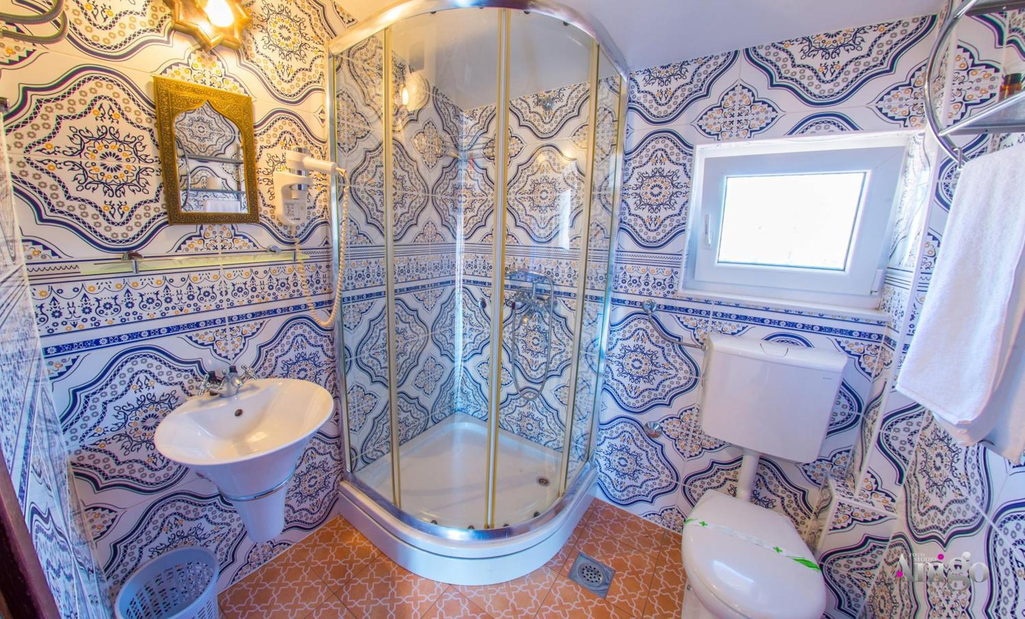Apartments And Rooms Villa Sulejman Mostar Bagian luar foto