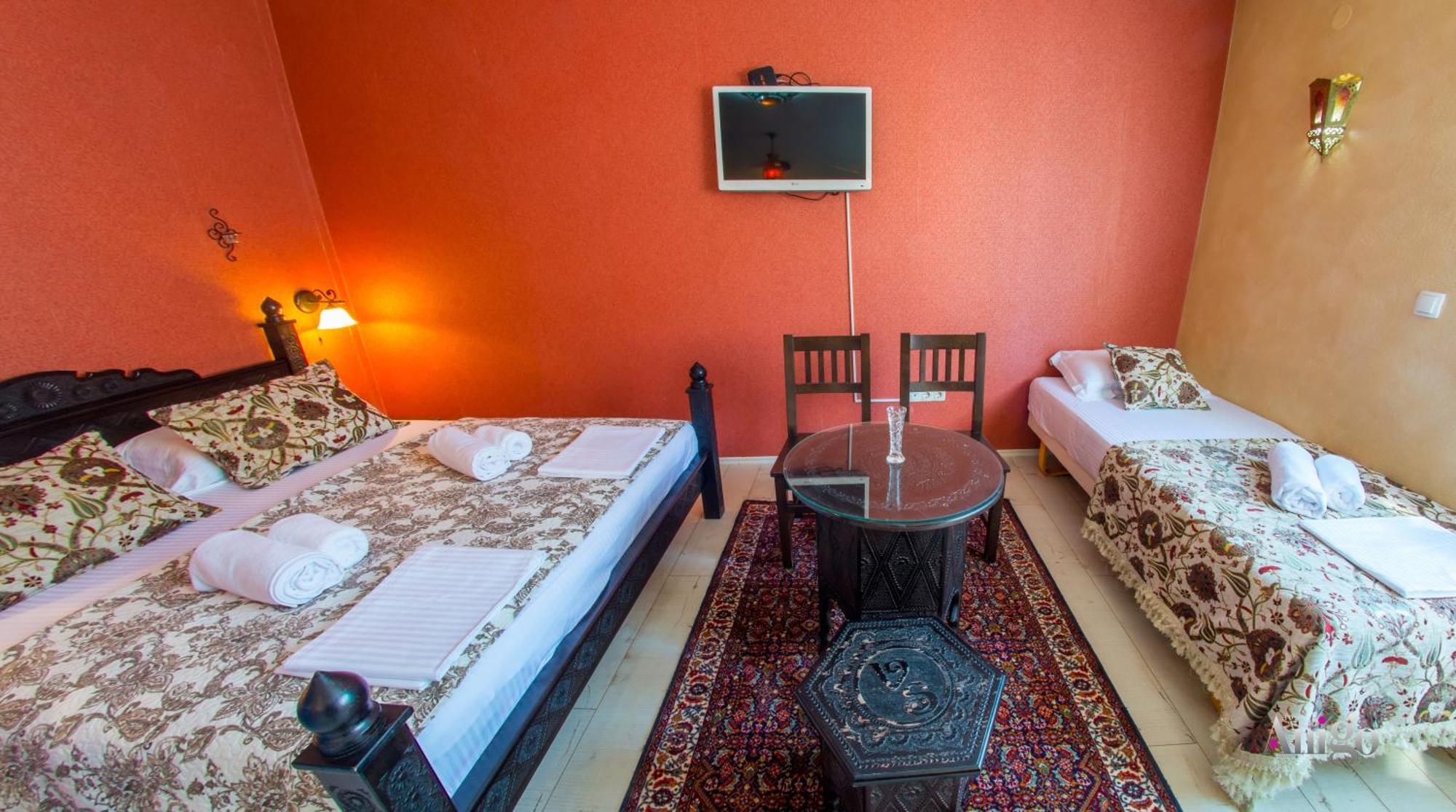 Apartments And Rooms Villa Sulejman Mostar Bagian luar foto